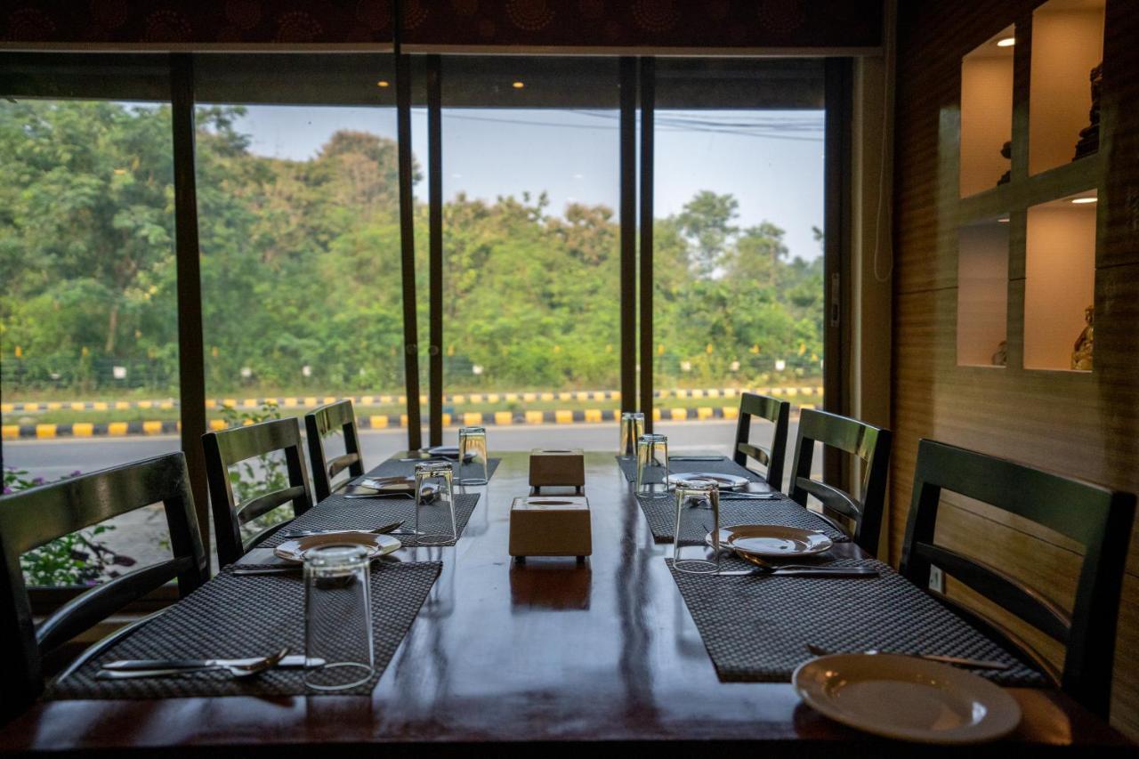 Hotel Peaceland Lumbini Exterior photo