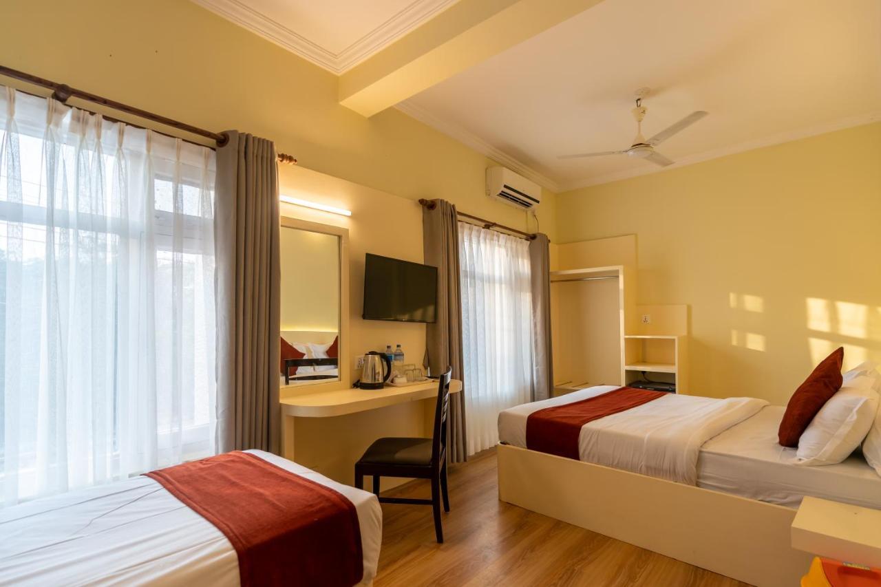 Hotel Peaceland Lumbini Exterior photo